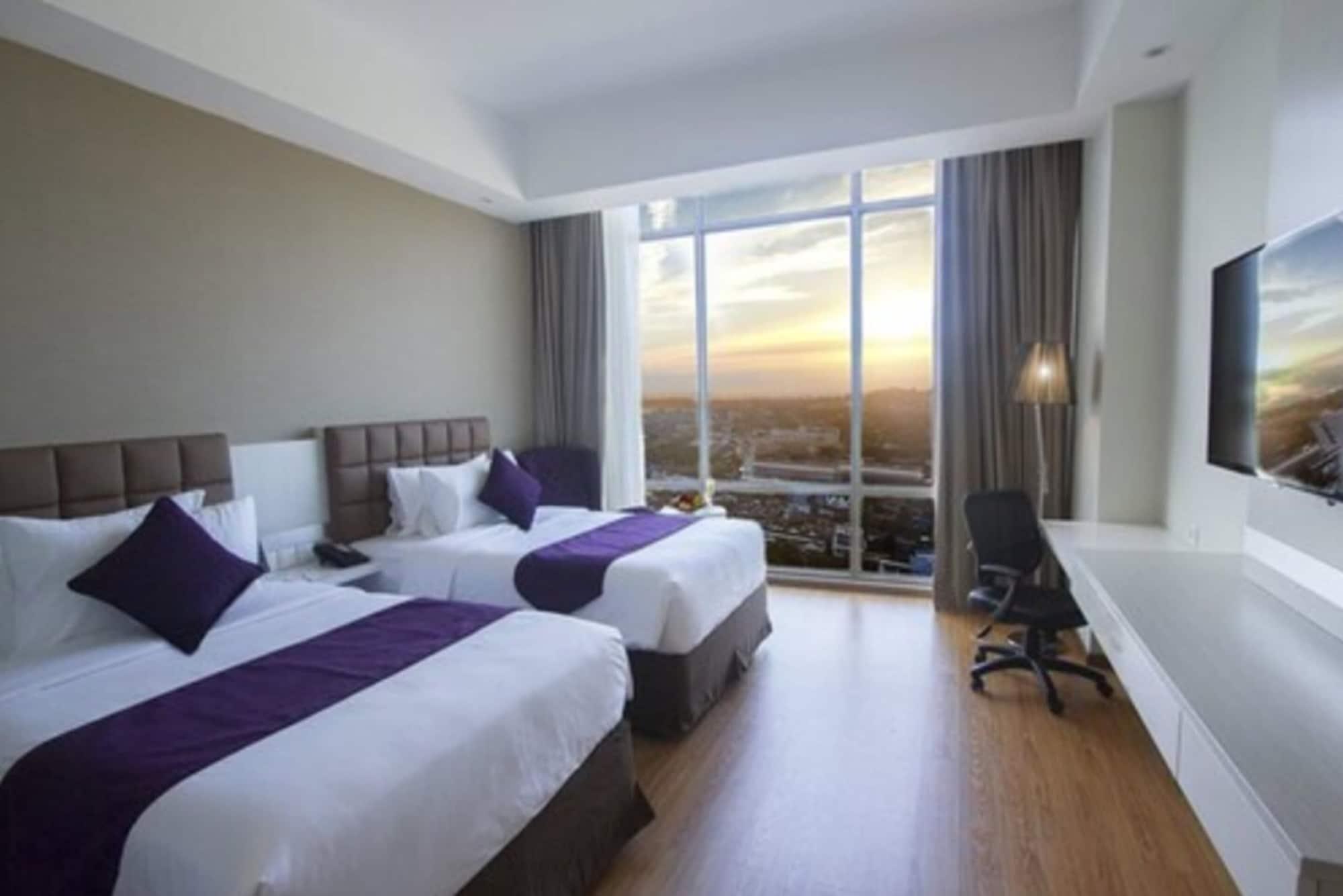 Platinum Hotel & Convention Hall Balikpapan Екстер'єр фото