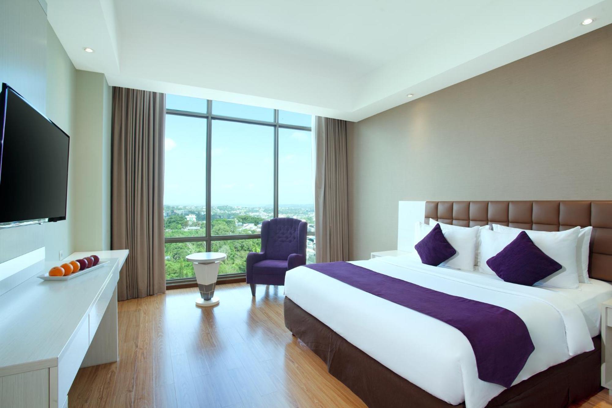 Platinum Hotel & Convention Hall Balikpapan Екстер'єр фото