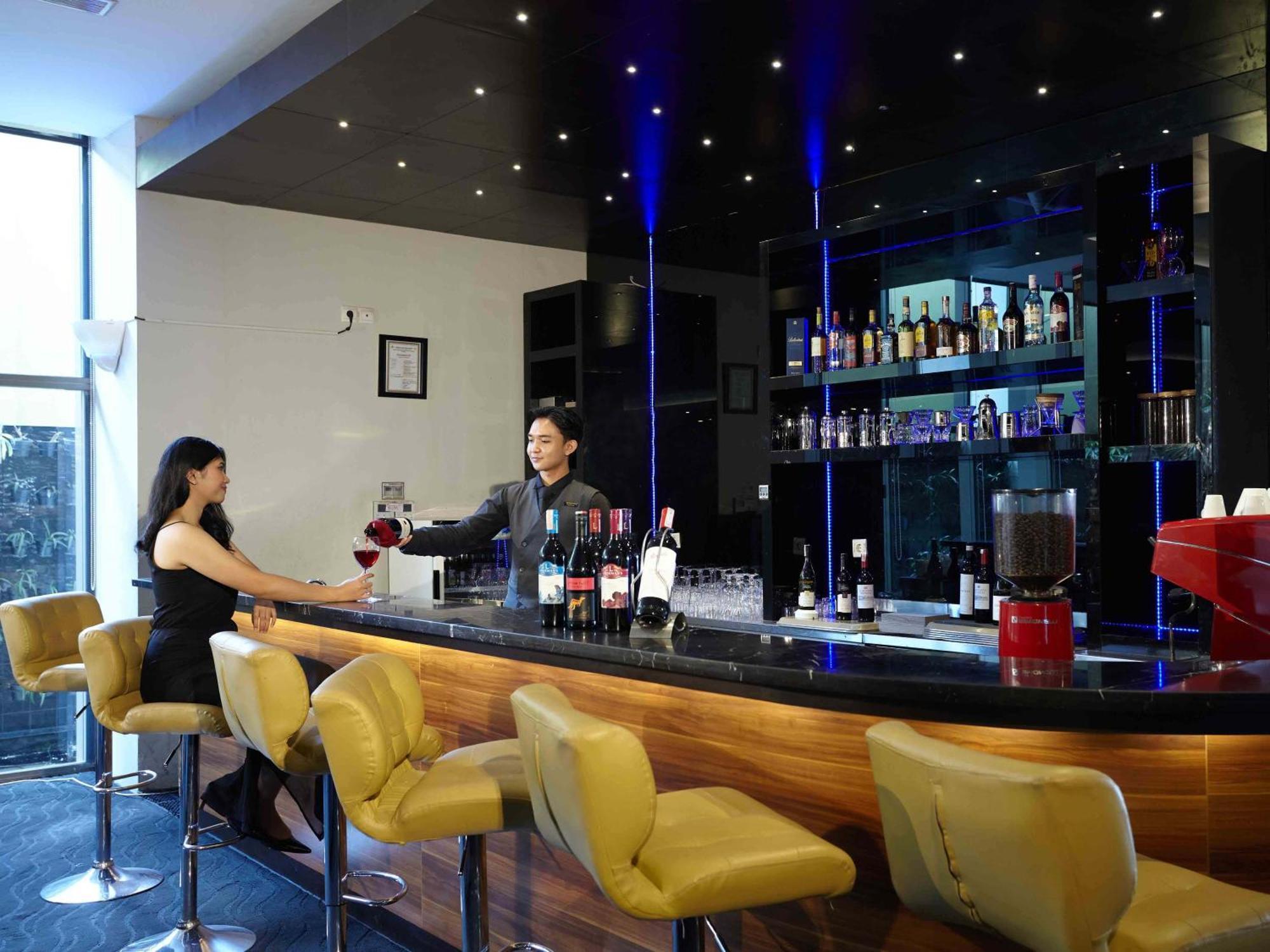 Platinum Hotel & Convention Hall Balikpapan Екстер'єр фото